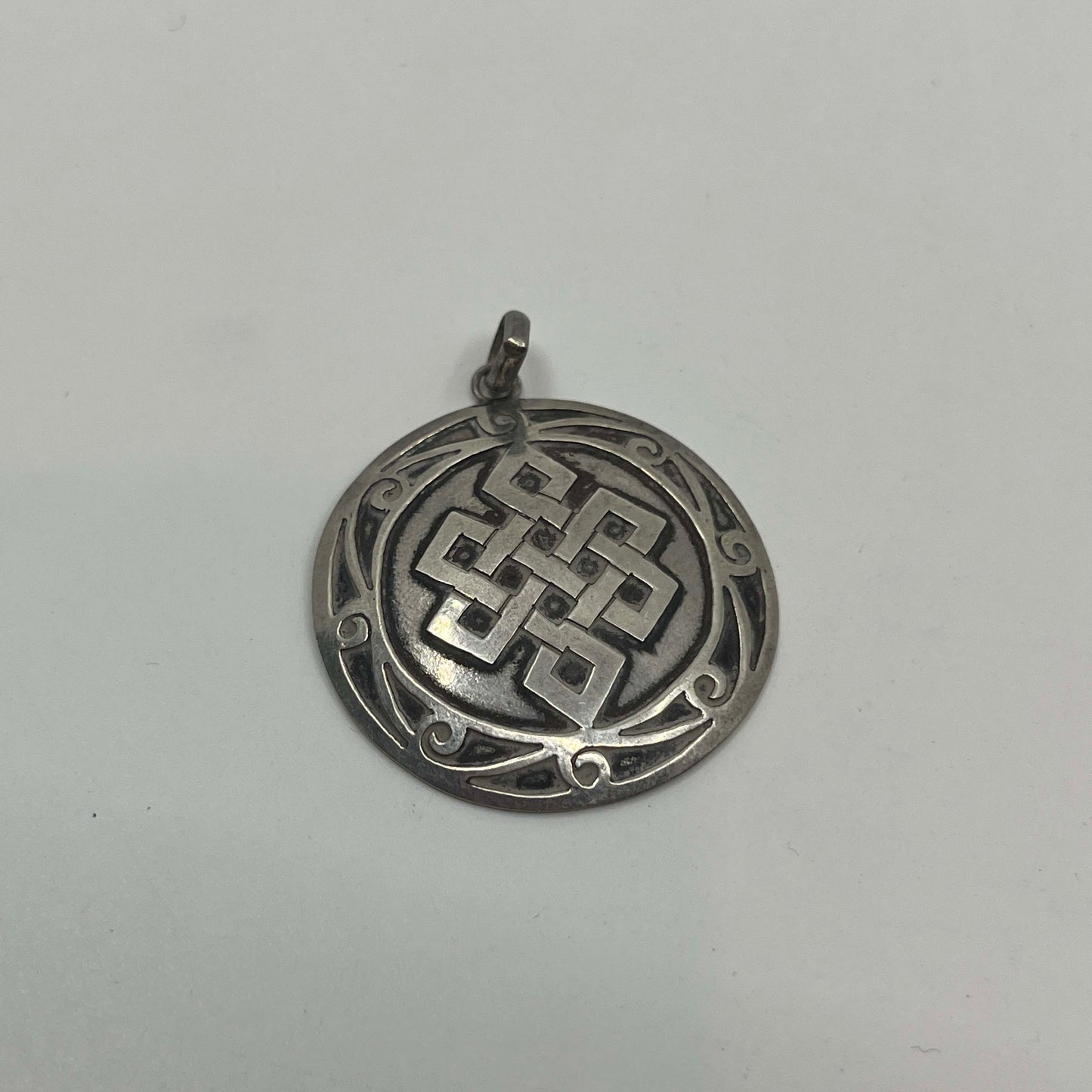 Silver Pendent Endless Knot