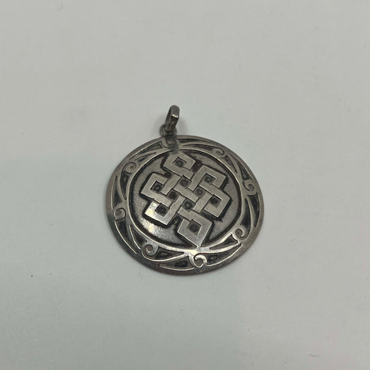 Silver Pendent Endless Knot